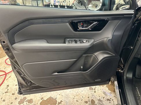 Certified 2025 Subaru Forester Limited AWD/4WD image 16