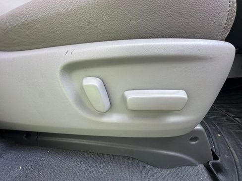 Used 2020 Toyota Sienna XLE w/ XLE Navigation Package AWD/4WD image 20