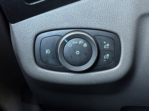 Used 2022 Ford Transit Connect XLT FWD image 30