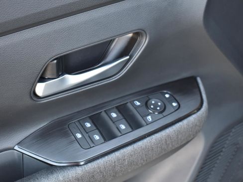 New 2026 Nissan Kicks SV w/ SV Premium Package image 13