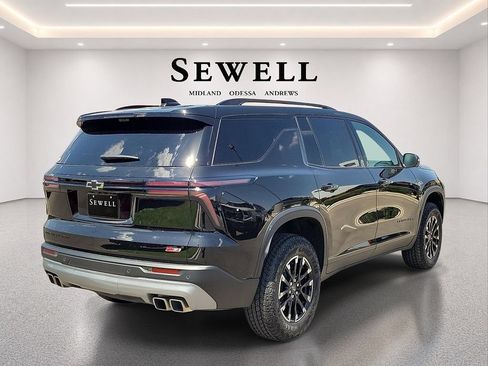 Used 2026 Chevrolet Traverse Z71 w/ Driver Confidence Package AWD/4WD image 4