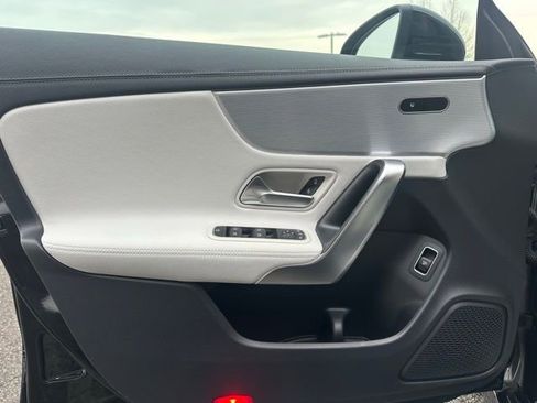 Certified 2022 Mercedes-Benz CLA 250 4MATIC image 9