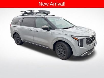 Used 2025 Kia Carnival SX w/ SX Dark Edition Package