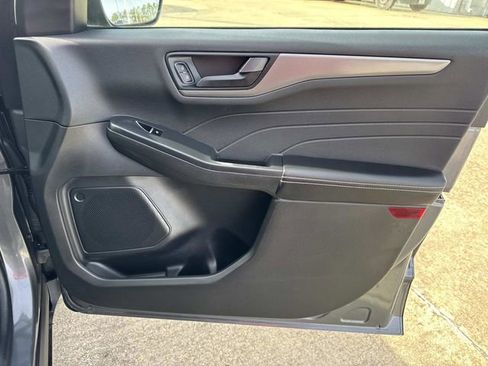 Used 2023 Ford Escape Active image 13