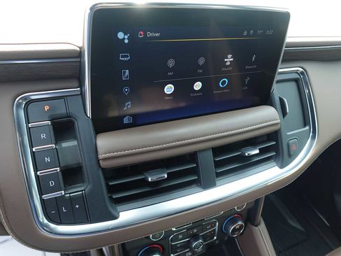 Used 2024 Chevrolet Suburban High Country AWD/4WD image 20