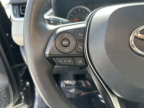 Certified 2021 Toyota RAV4 XLE Premium FWD image 19