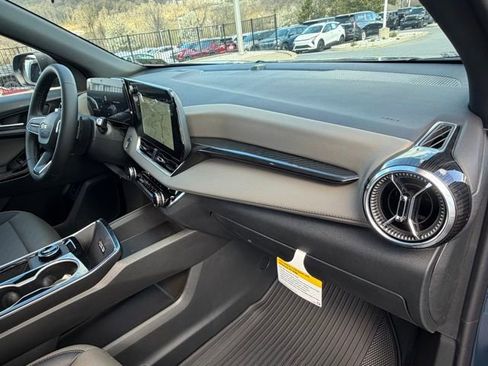 New 2026 Chevrolet Equinox LT w/ Convenience Package II AWD/4WD image 38