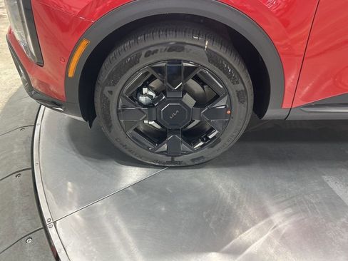 New 2026 Kia Sportage X-Line w/ X-Line Technology Package image 32