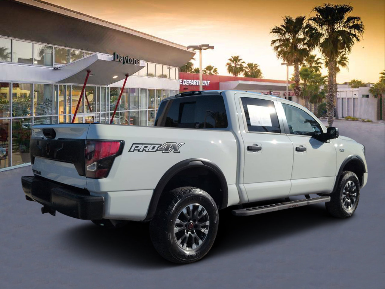 Used 2024 Nissan Titan PRO-4X w/ Pro-4x Utility Package AWD/4WD image 3