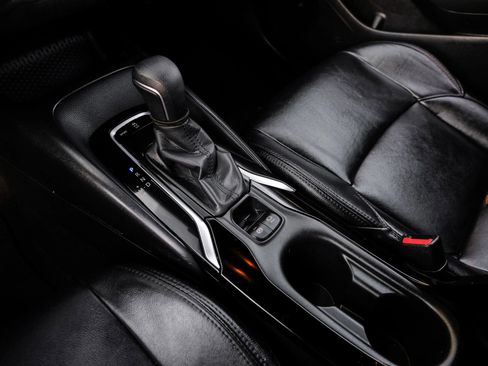 Used 2021 Toyota Corolla SE image 30