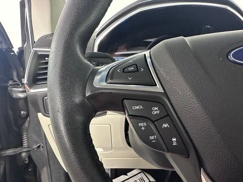 Used 2019 Ford Edge Titanium w/ Equipment Group 301A AWD/4WD image 26