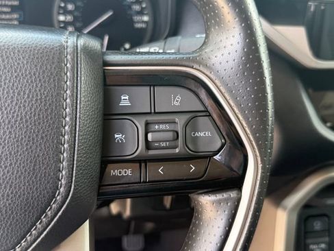 Used 2023 Toyota Tundra SR5 w/ SR5 Convenience Package AWD/4WD image 18