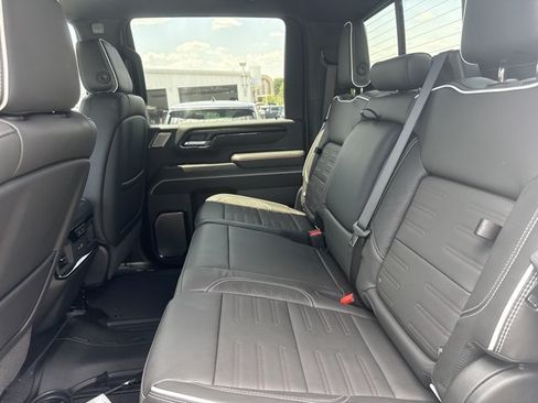 New 2026 GMC Sierra 2500 AT4X w/ LPO, Black Badging Package AWD/4WD image 4