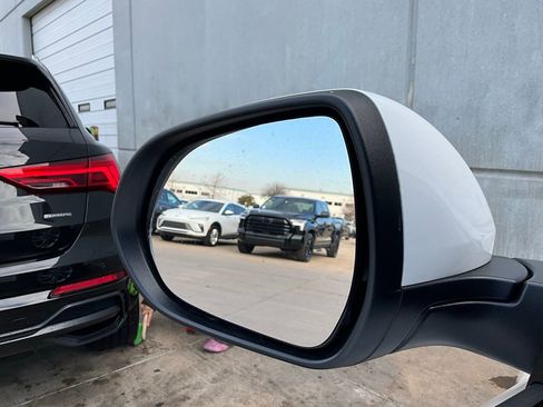 Used 2025 Buick Envista Preferred image 18