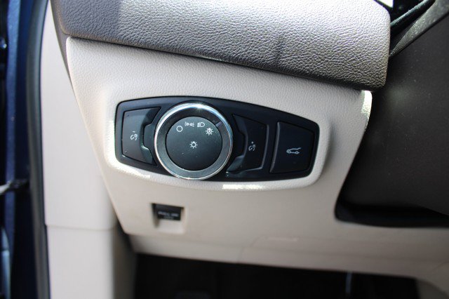 Used 2018 Lincoln MKC Premiere FWD image 23
