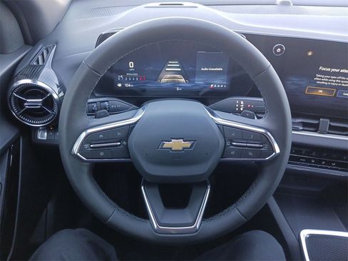 New 2026 Chevrolet Equinox LT image 17