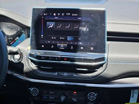 New 2026 Jeep Compass Latitude AWD/4WD image 14