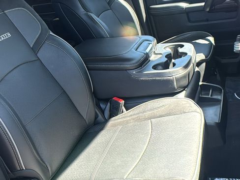 Used 2024 RAM 2500 Laramie image 16