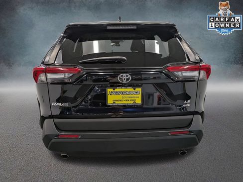 Used 2023 Toyota RAV4 LE AWD/4WD image 5