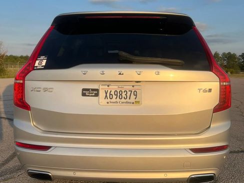 Used 2019 Volvo XC90 T6 Momentum AWD/4WD image 6