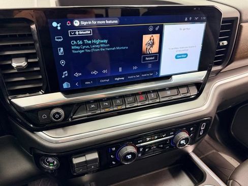 Certified 2026 Chevrolet Silverado 1500 High Country w/ High Country Premium Package AWD/4WD image 13