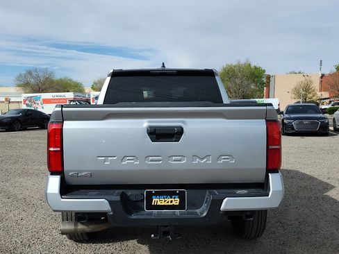 Used 2024 Toyota Tacoma SR5 AWD/4WD image 7