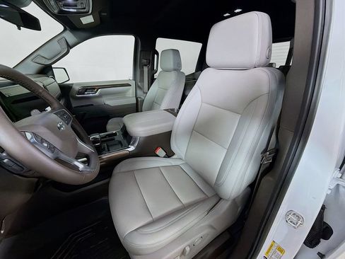 New 2026 Chevrolet Silverado 1500 LT Trail Boss w/ Convenience Package II AWD/4WD image 11