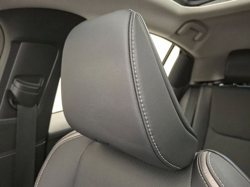 Used 2023 Toyota Prius XLE image 21