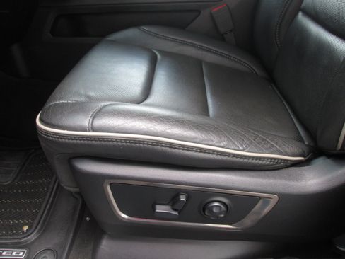 Used 2020 RAM 1500 Limited image 13