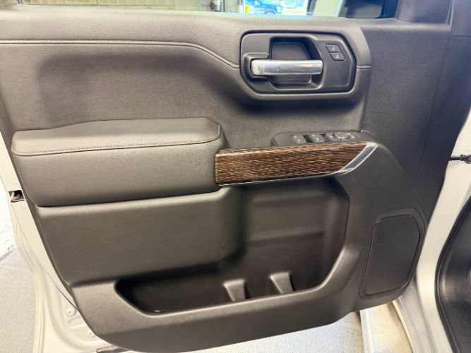 Used 2019 GMC Sierra 1500 SLE w/ SLE Value Package AWD/4WD image 12