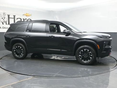 New 2026 Chevrolet Traverse Z71 w/ Enhanced Driving Package AWD/4WD image 28