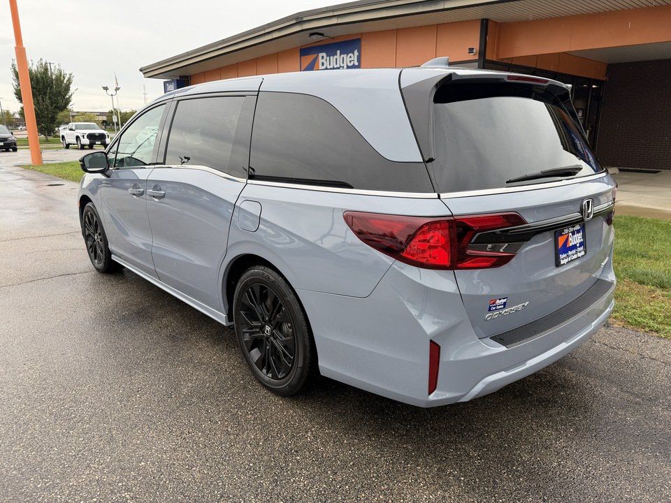 Used 2025 Honda Odyssey Sport-L image 3