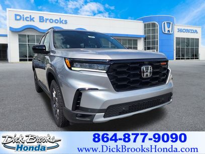 New 2025 Honda Pilot TrailSport