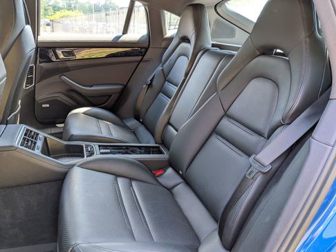 Certified 2019 Porsche Panamera 4 AWD/4WD image 36