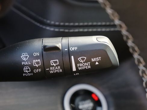 New 2025 Jeep Grand Cherokee Limited image 34