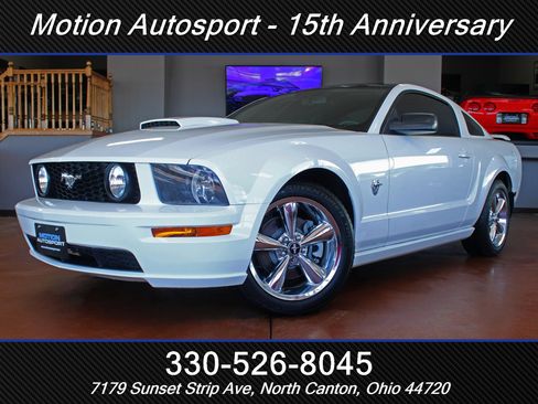 Used 2009 Ford Mustang GT image 1