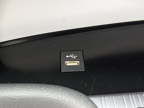 New 2026 Toyota Sienna XLE FWD image 24