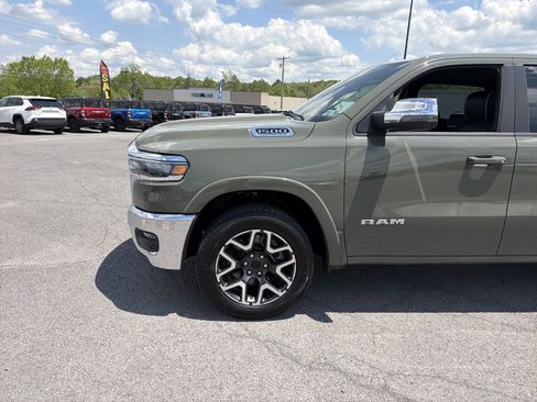 Used 2026 RAM 1500 Laramie AWD/4WD image 9