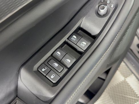 Used 2023 Jeep Grand Cherokee Altitude RWD image 15