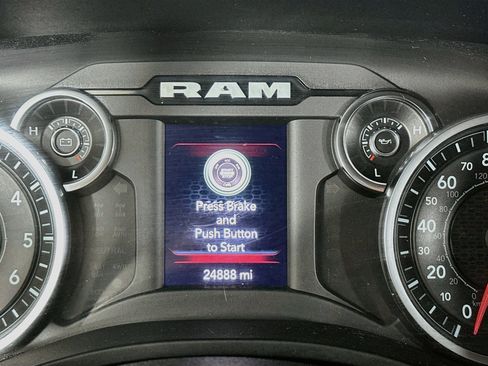 Used 2022 RAM 1500 Big Horn AWD/4WD image 18