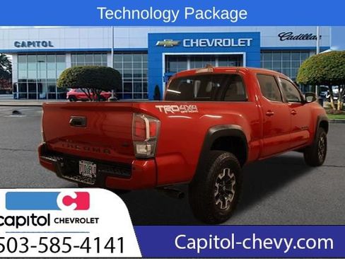 Used 2023 Toyota Tacoma TRD Off-Road w/ Technology Package AWD/4WD image 4