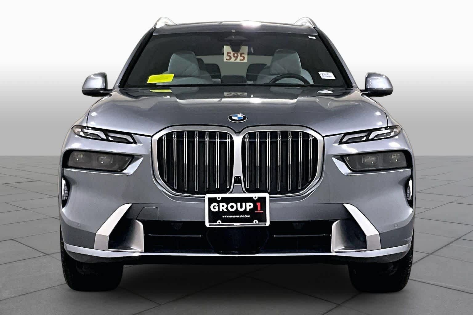 Used 2023 BMW X7 xDrive40i w/ Executive Package AWD/4WD image 3