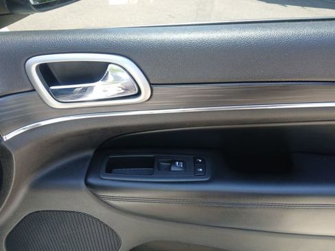 Used 2019 Jeep Grand Cherokee Limited AWD/4WD image 50