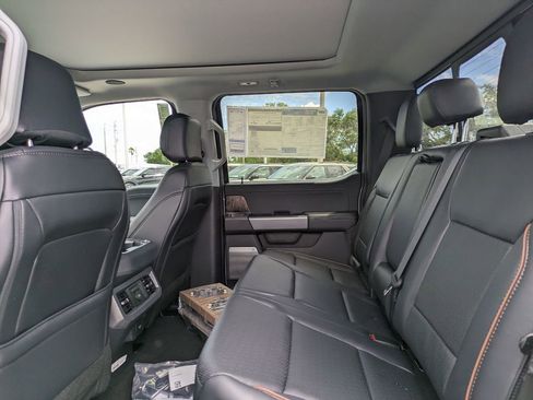 New 2026 Ford F350 Lariat w/ Black Appearance Package AWD/4WD image 13