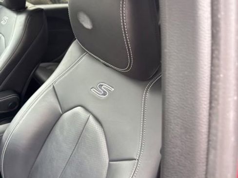 Used 2023 Chrysler Pacifica Touring-L w/ S Appearance Package image 8