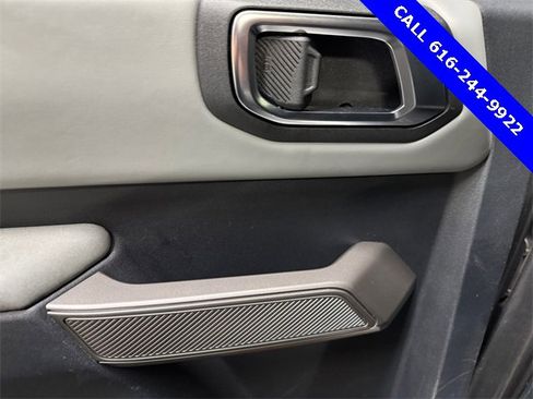 Used 2022 Ford Bronco Badlands image 18