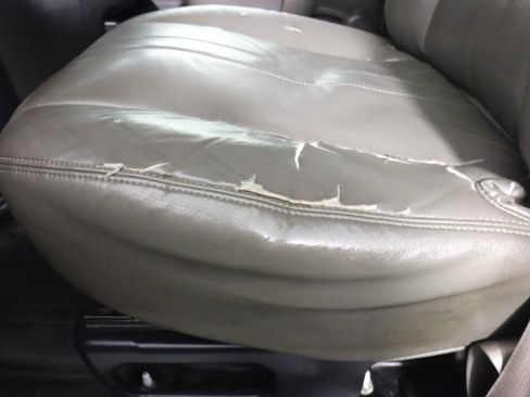 Used 2013 Chevrolet Express 1500 RWD image 20
