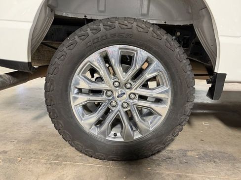 Used 2024 Ford F150 Lariat w/ Mobile Office Package image 13