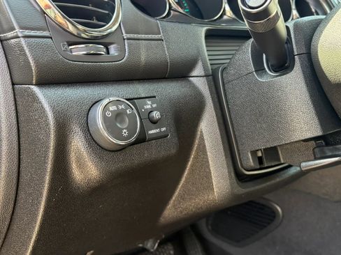 Used 2017 Buick Enclave Leather image 17