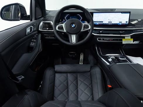 New 2027 BMW X7 xDrive40i w/ M Sport Package AWD/4WD image 4